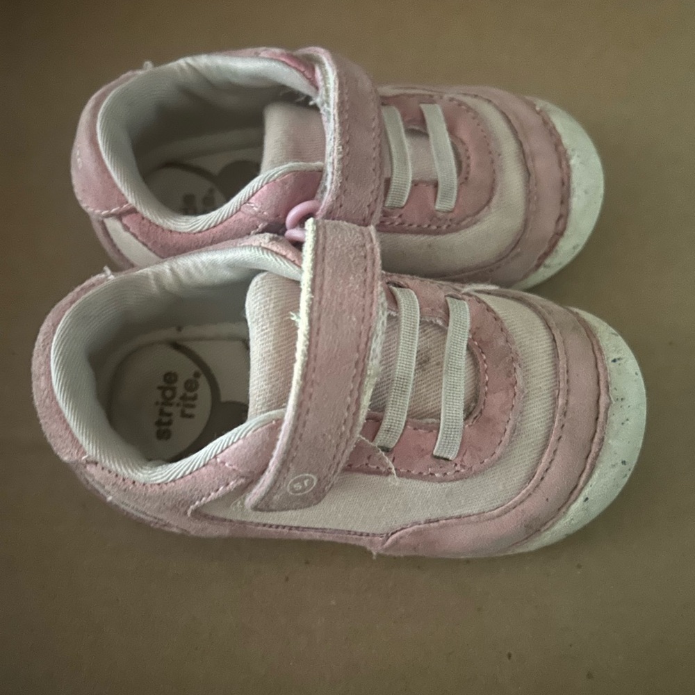 Stride Rite toddler sneakers size 5